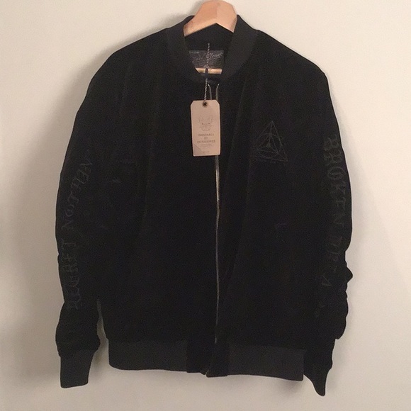 NWT jack & jones velvet bomber jacket. Special edition. Size L - Picture 1 of 12